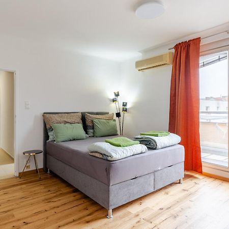 10 Minutes To City Centre And Next To Wien Hbf And Easy From Airport Kültér fotó